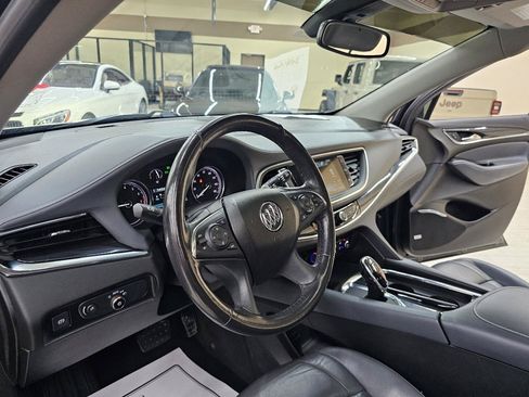 Used 2018 Buick Enclave Premium w/ Experience Buick Package FWD image 19