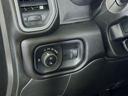 Used 2025 RAM 2500 Lone Star image 10