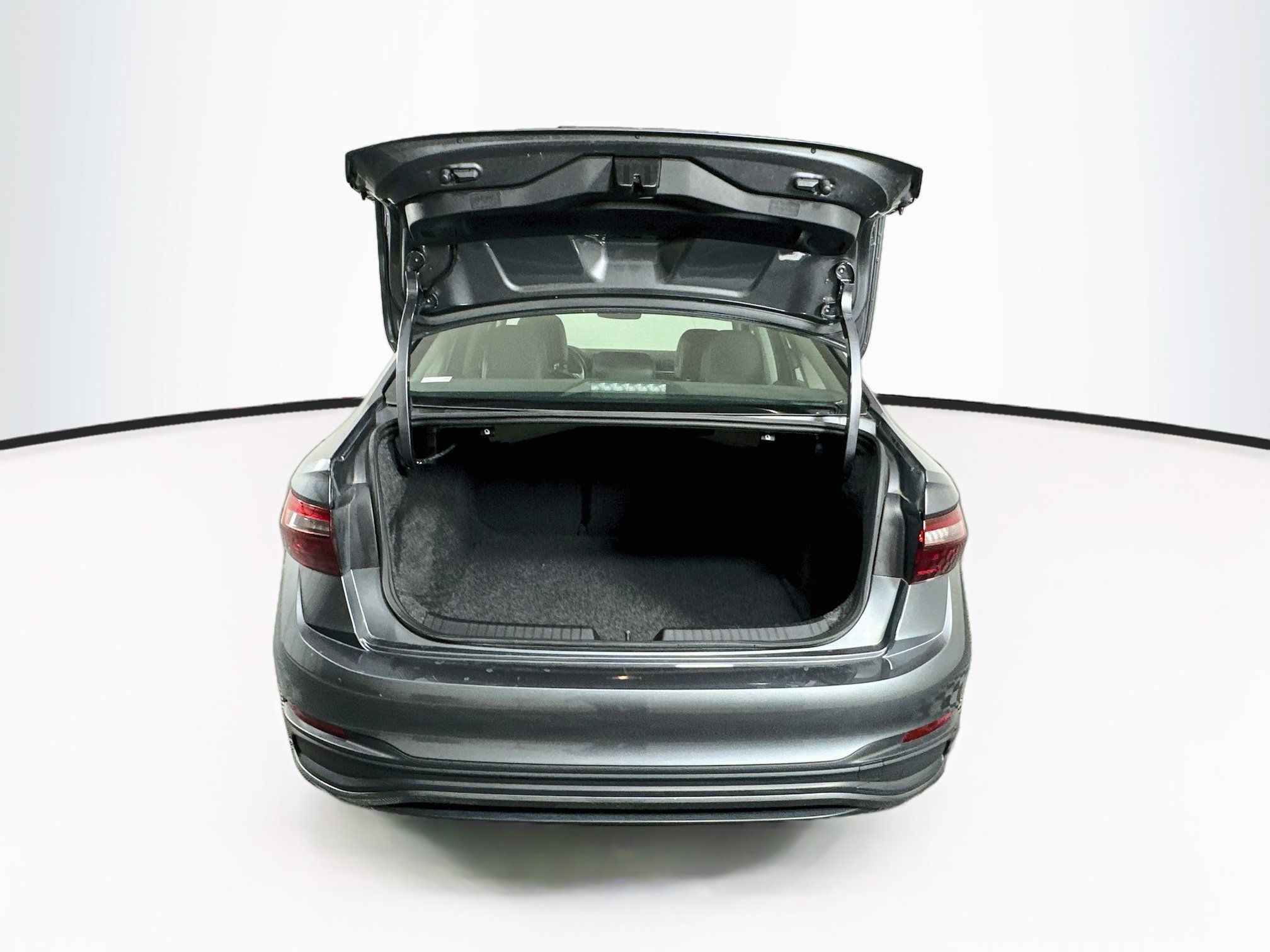 Used 2025 Volkswagen Jetta SE FWD image 28