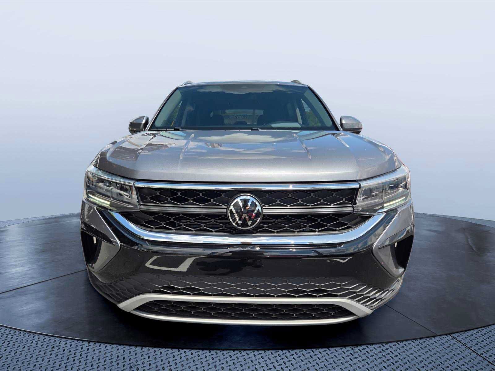 Used 2023 Volkswagen Taos SE FWD image 8