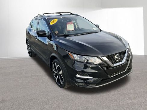 Certified 2022 Nissan Rogue Sport SL image 3