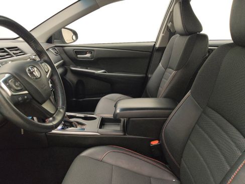 Used 2016 Toyota Camry SE FWD image 17