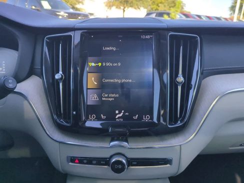 Used 2018 Volvo XC60 T8 Inscription w/ Advanced Package image 28