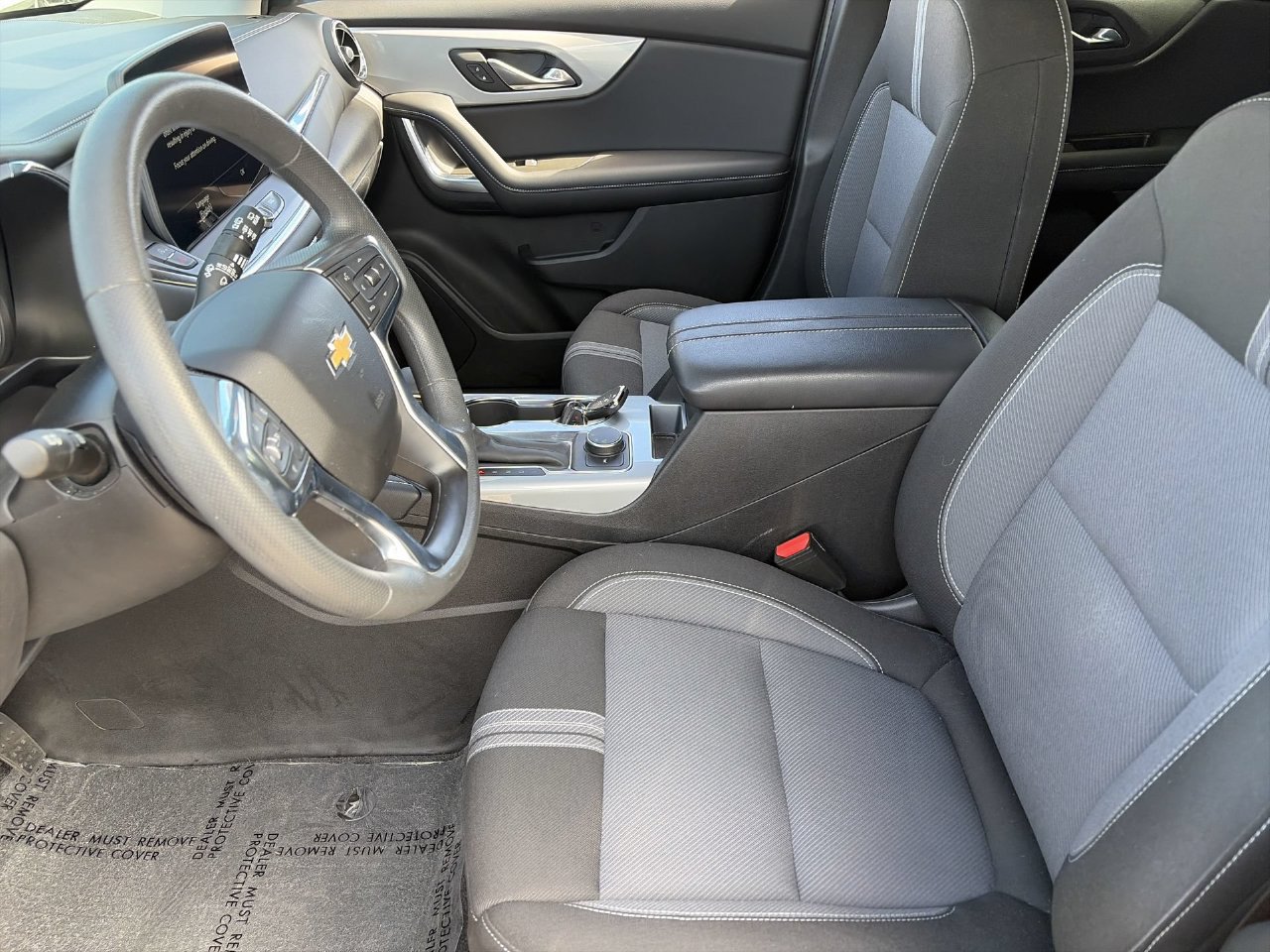 Used 2024 Chevrolet Blazer LT FWD image 18
