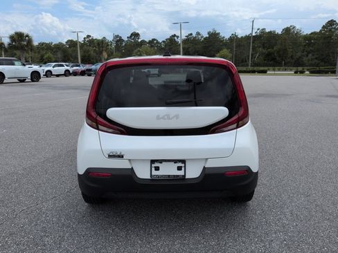 Used 2022 Kia Soul S FWD image 6
