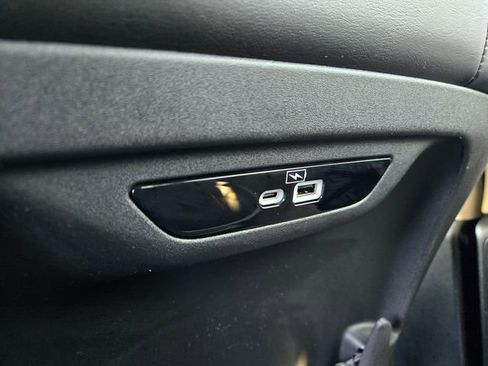 Certified 2022 Chrysler Pacifica Limited image 29