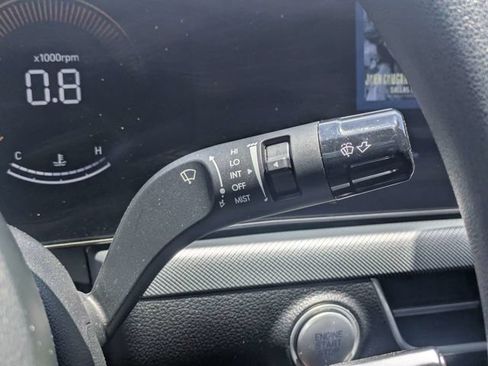 Used 2025 Hyundai Sonata SEL FWD image 27