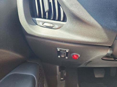 Used 2021 RAM ProMaster City Tradesman FWD image 18