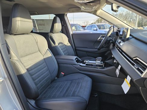 New 2026 Mitsubishi Outlander image 12