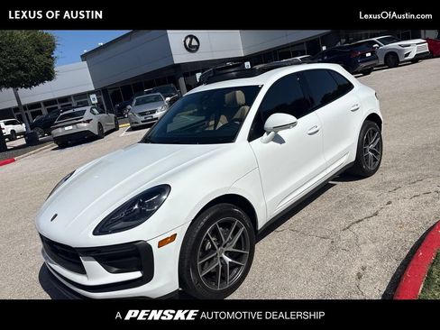 Used 2023 Porsche Macan AWD/4WD image 1