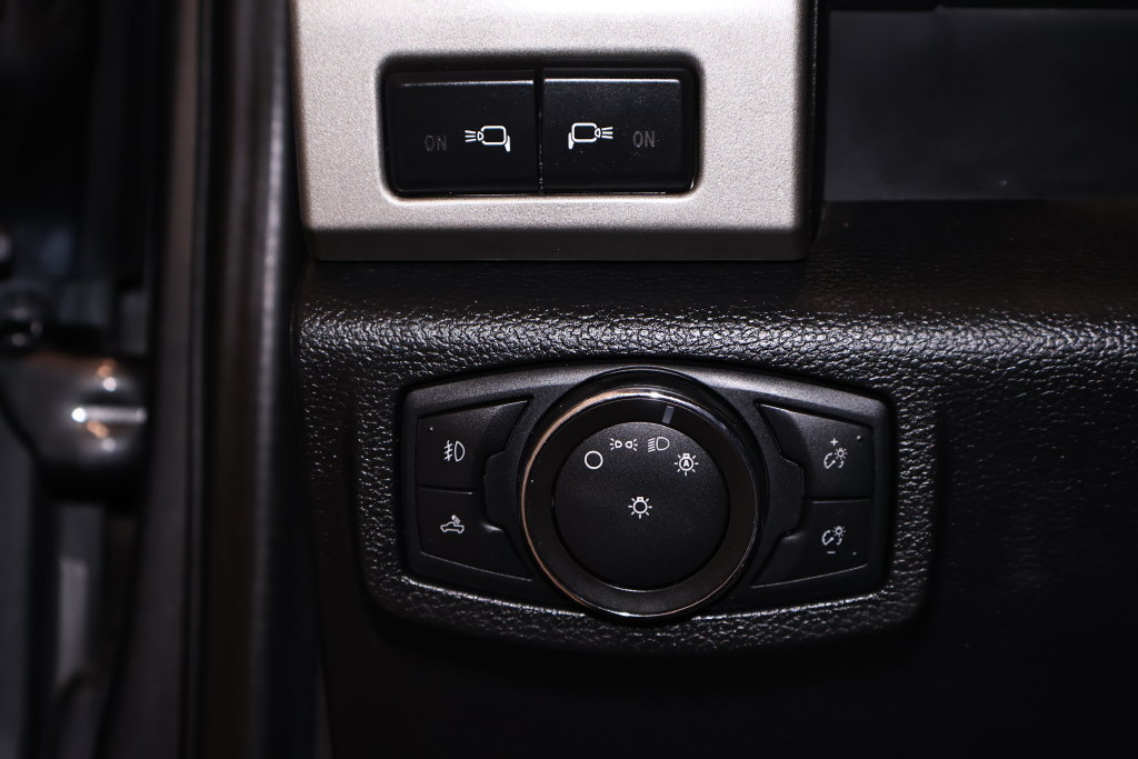 Certified 2021 Ford F350 Lariat AWD/4WD image 24