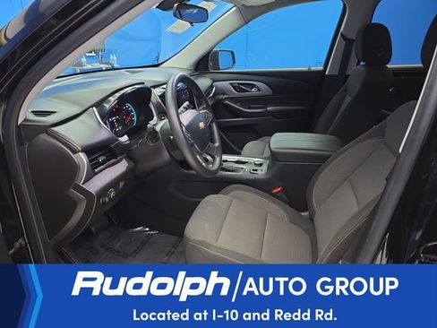Used 2021 Chevrolet Traverse LS FWD image 9