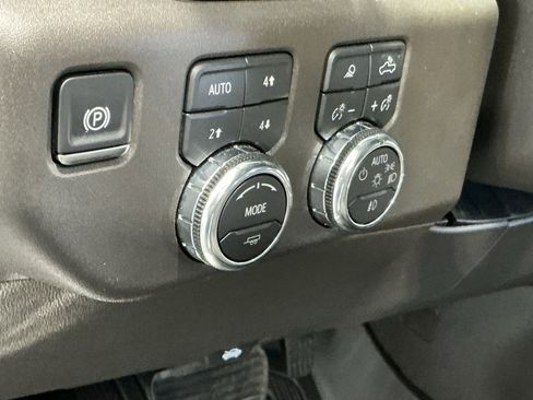 Used 2026 GMC Sierra 1500 SLT w/ SLT Premium Package image 4