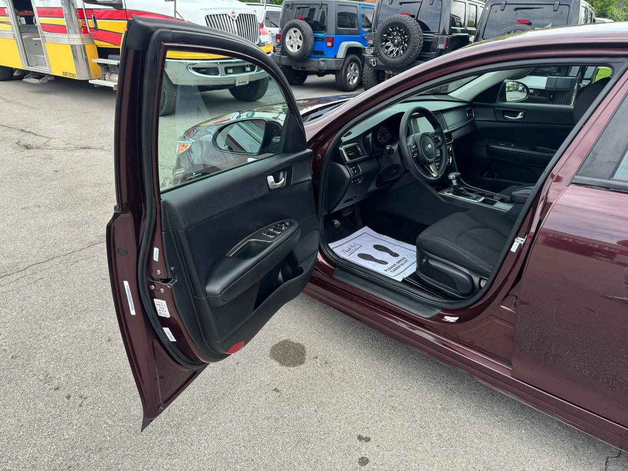 Used 2018 Kia Optima LX FWD image 12