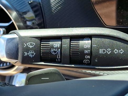 Used 2025 Chevrolet Equinox LT FWD image 26