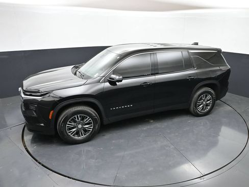 Used 2024 Chevrolet Traverse LS AWD/4WD image 36