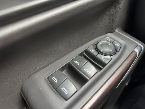 Used 2020 GMC Sierra 1500 SLT image 5