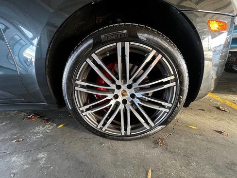 Used 2017 Porsche Macan GTS image 35