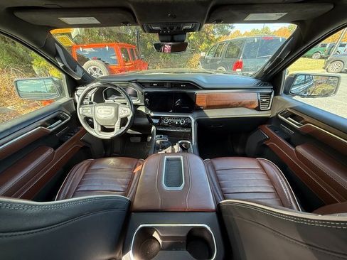 Used 2022 GMC Sierra 1500 Denali Ultimate image 8
