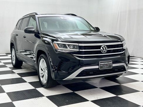 Used 2021 Volkswagen Atlas SE image 2