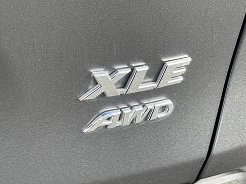 Used 2020 Toyota RAV4 XLE image 26