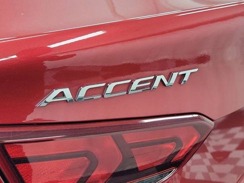 Used 2018 Hyundai Accent SE FWD image 8