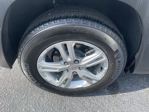 Certified 2024 GMC Terrain SLE image 8