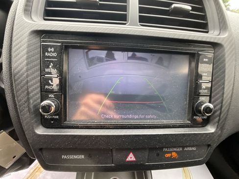 Used 2021 Mitsubishi Outlander Sport ES FWD image 18