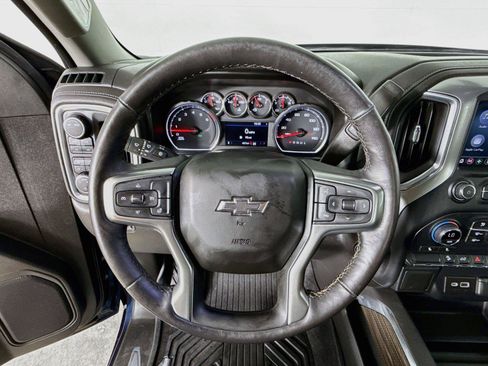 Used 2021 Chevrolet Silverado 1500 LT Trail Boss AWD/4WD image 4