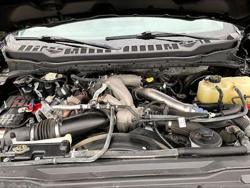 Used 2023 Ford F250 Lariat w/ Sport Appearance Package AWD/4WD image 10