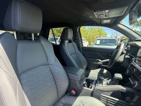 Certified 2025 Toyota 4Runner TRD Off-Road Premium w/ Tow Technology Package AWD/4WD image 30