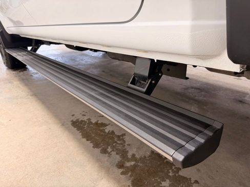 Used 2024 GMC Sierra 3500 Denali w/ Denali Reserve Package image 17