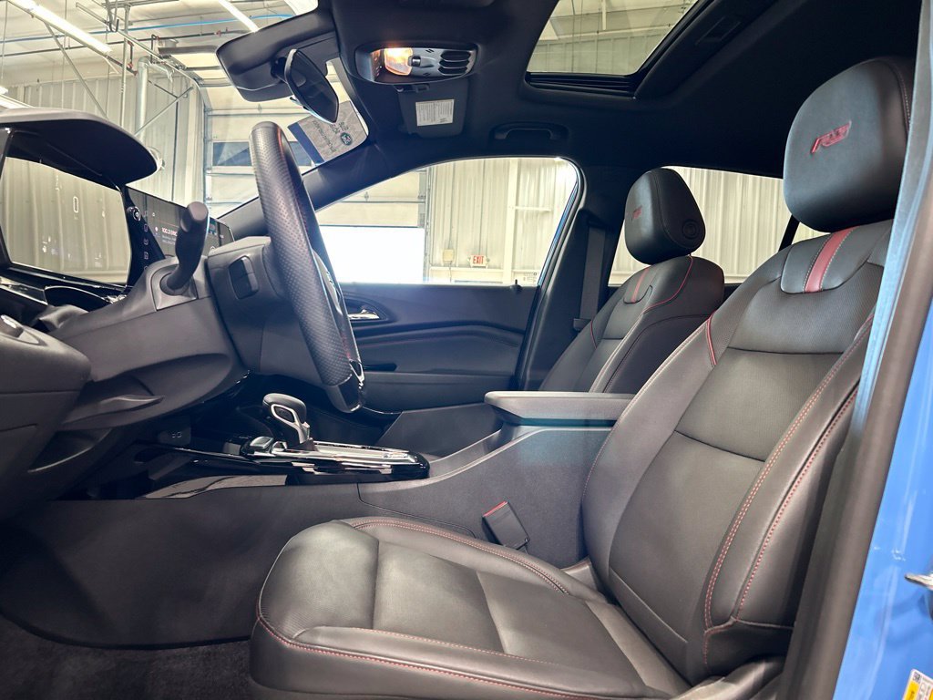 Used 2024 Chevrolet Trax RS w/ Sunroof Package FWD image 10