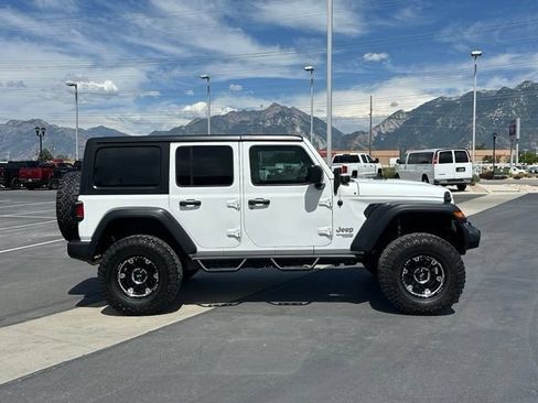 Used 2018 Jeep Wrangler Unlimited Sport AWD/4WD image 8