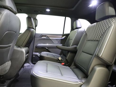 Certified 2024 GMC Acadia Denali w/ Super Cruise Package AWD/4WD image 16