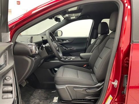 New 2026 Chevrolet Equinox LT w/ Safety and Technology Package AWD/4WD image 9