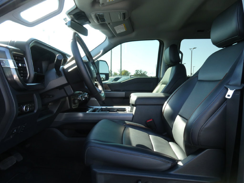 Used 2025 Ford F250 Lariat w/ Tremor Off-Road Package AWD/4WD image 21