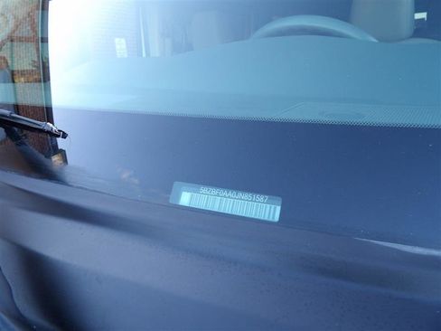 Used 2018 Nissan NV 3500 S image 3