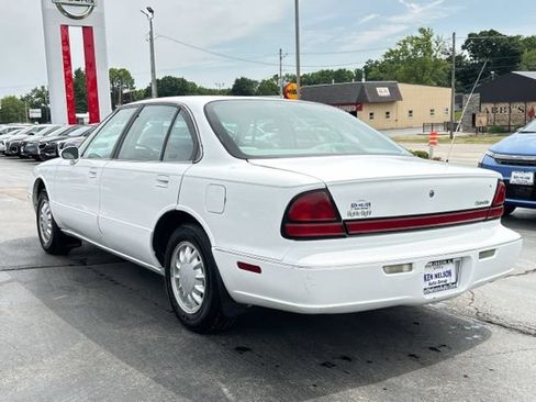 Used 1998 Oldsmobile 88 FWD image 7