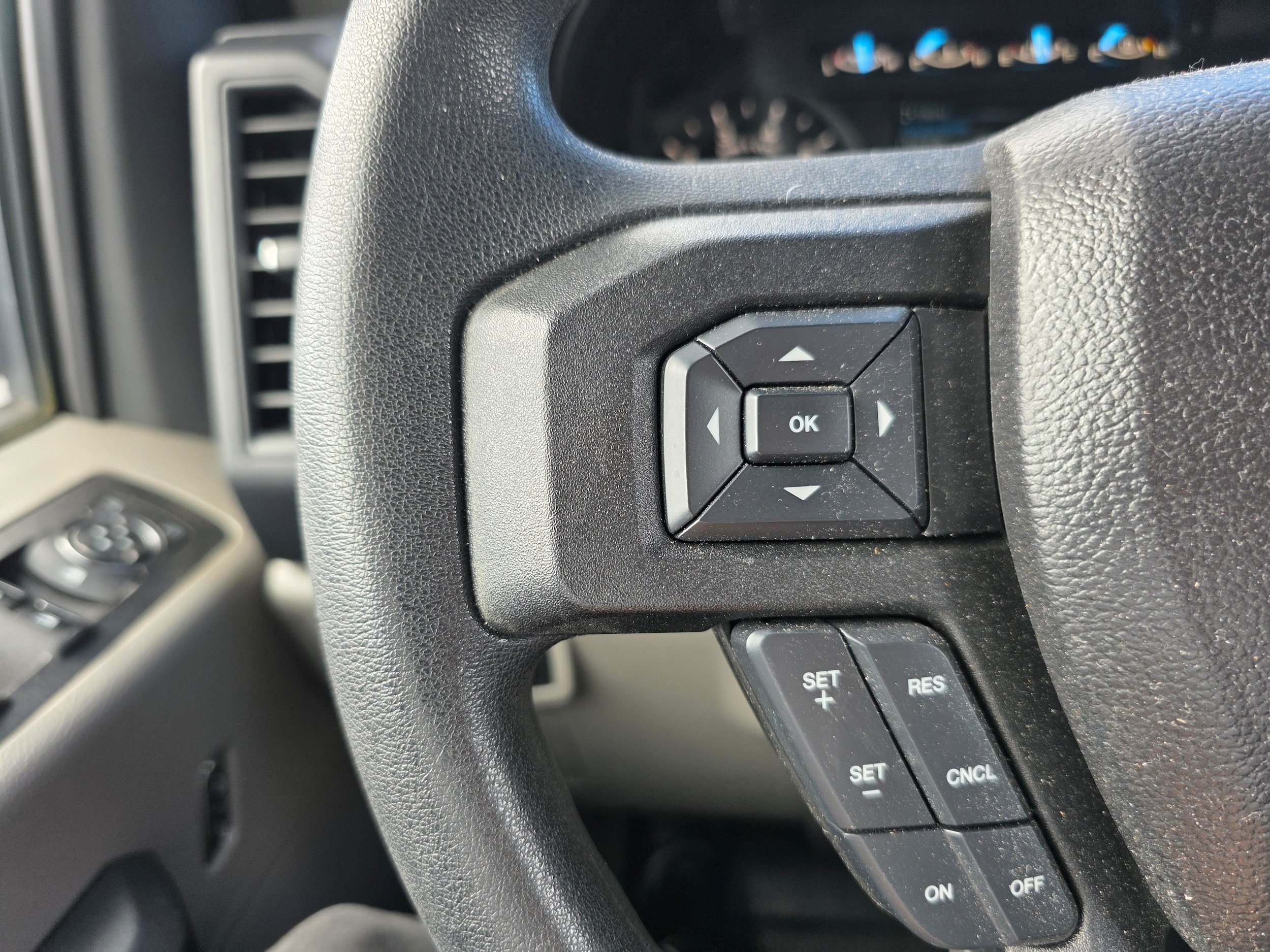 Used 2019 Ford F150 XL w/ Equipment Group 101A Mid AWD/4WD image 15