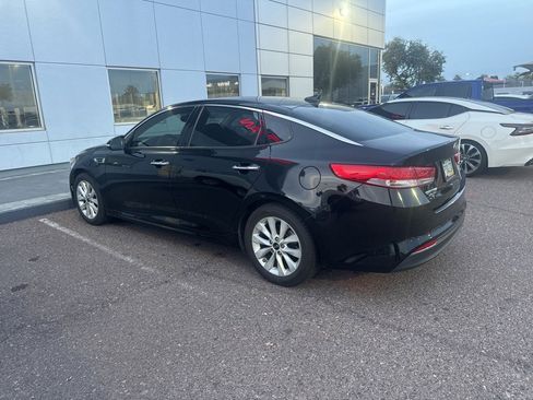 Used 2017 Kia Optima EX image 6