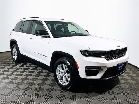 Used 2023 Jeep Grand Cherokee Limited image 1