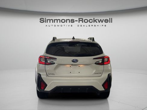 Used 2025 Subaru Crosstrek 2.5i Premium AWD/4WD image 4