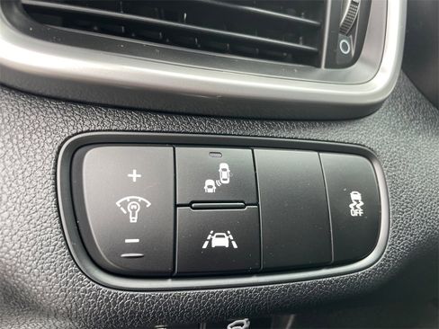 Used 2020 Kia Sorento EX image 27