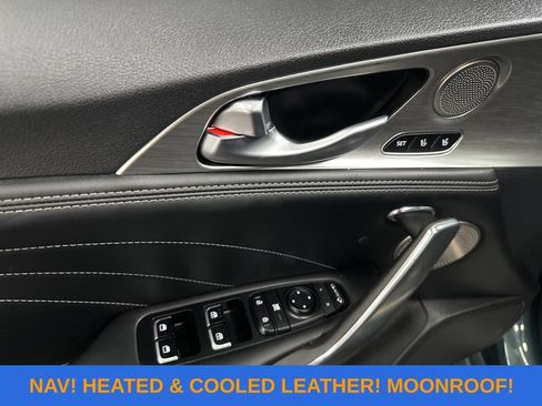 Used 2022 Kia Stinger GT2 RWD image 18