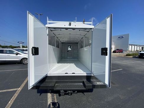 New 2026 Ford E-350 and Econoline 350 Super Duty w/ Power Equipment Group RWD image 9