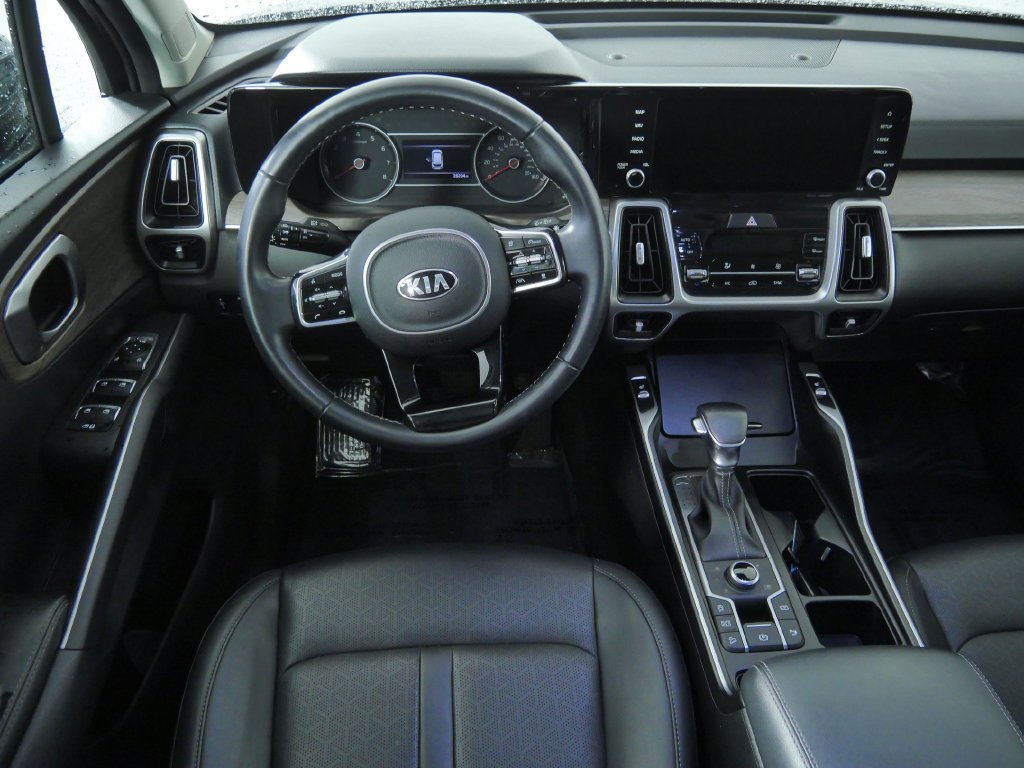 Used 2021 Kia Sorento EX w/ EX AWD X-Line Package image 23