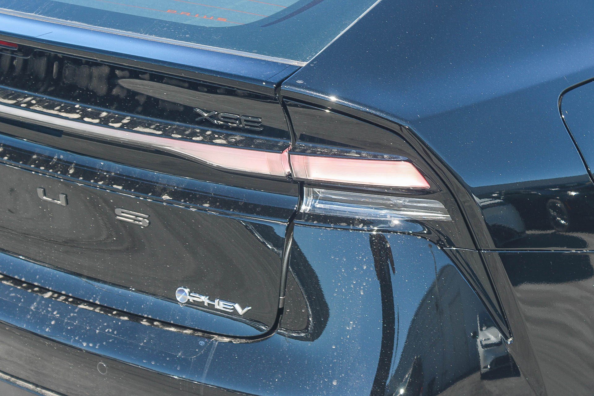 New 2027 Toyota Prius Plug-In Hybrid FWD image 10