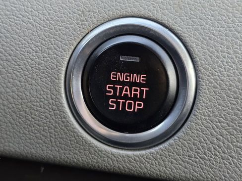 Used 2019 Kia Niro EX image 12