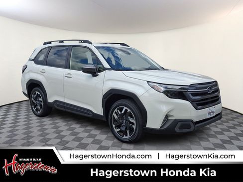Used 2025 Subaru Forester Limited AWD/4WD image 1
